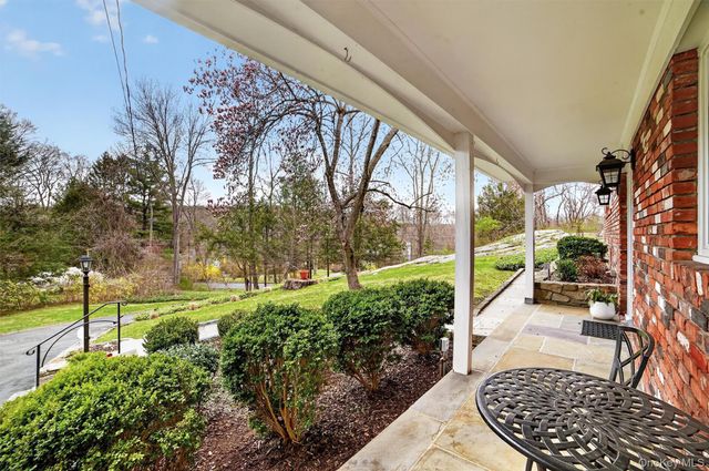 11 Billingsley Trail, Goldens Bridge, NY 10526