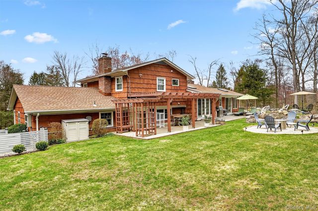 11 Billingsley Trail, Goldens Bridge, NY 10526