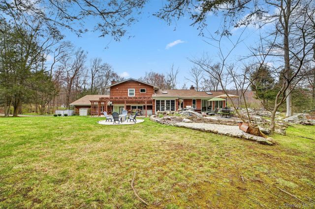 11 Billingsley Trail, Goldens Bridge, NY 10526