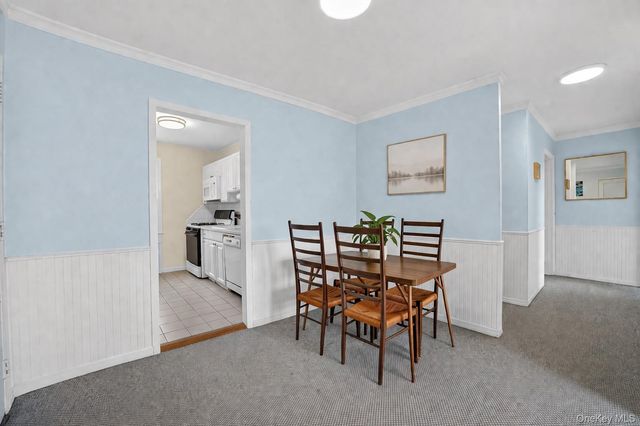 37 Fieldstone Drive E4, Hartsdale, NY 10530