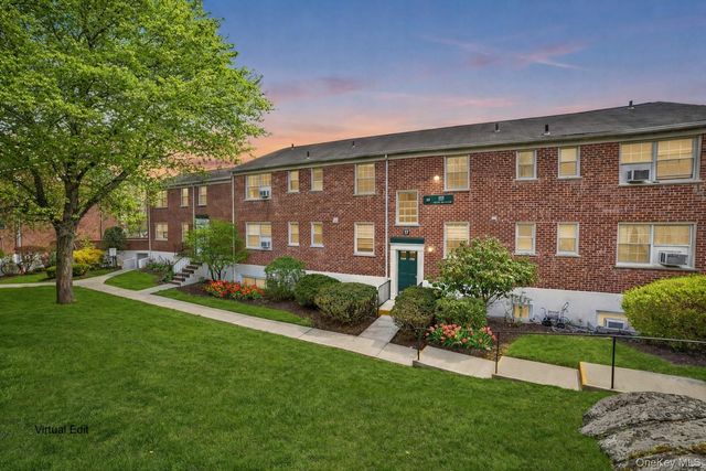 37 Fieldstone Drive E4, Hartsdale, NY 10530