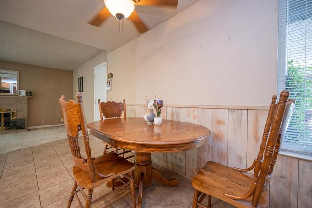 8445 Juglans Dr, Orangevale, CA 95662