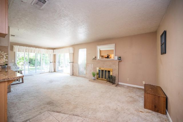 8445 Juglans Dr, Orangevale, CA 95662