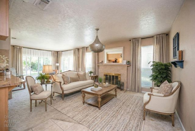 8445 Juglans Dr, Orangevale, CA 95662