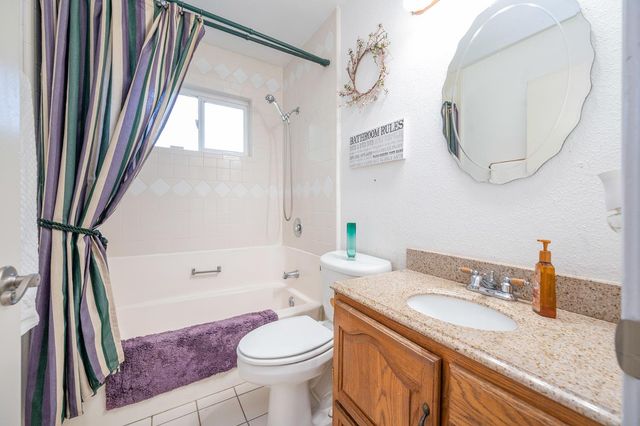 8445 Juglans Dr, Orangevale, CA 95662