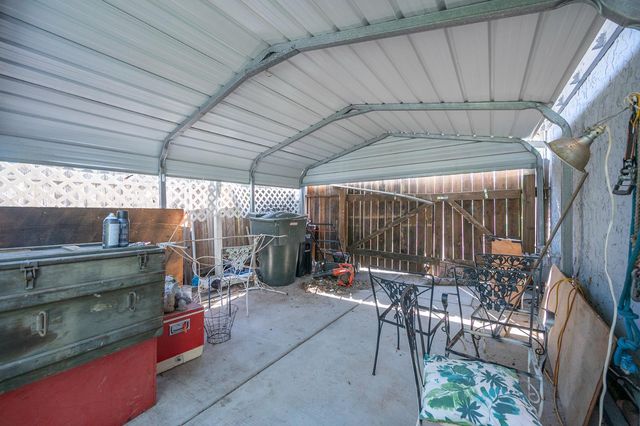 8445 Juglans Dr, Orangevale, CA 95662