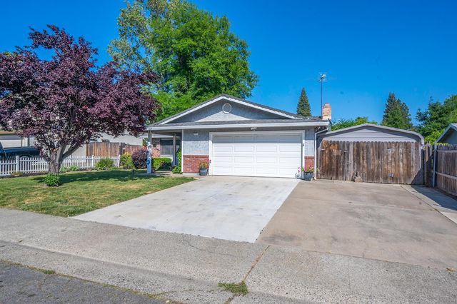 8445 Juglans Dr, Orangevale, CA 95662