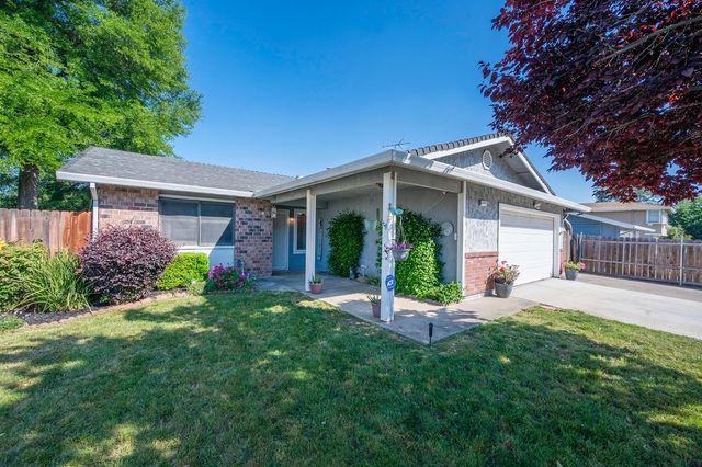 8445 Juglans Dr, Orangevale, CA 95662