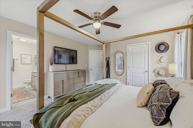 174 BRANT LN, Martinsburg, WV 25403