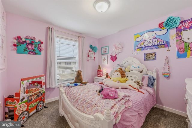 174 BRANT LN, Martinsburg, WV 25403