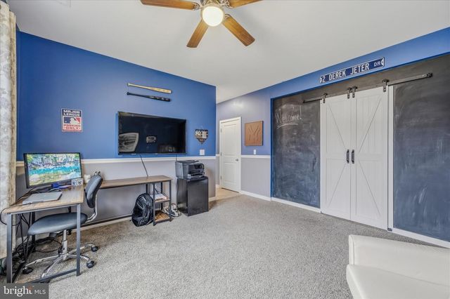 174 BRANT LN, Martinsburg, WV 25403