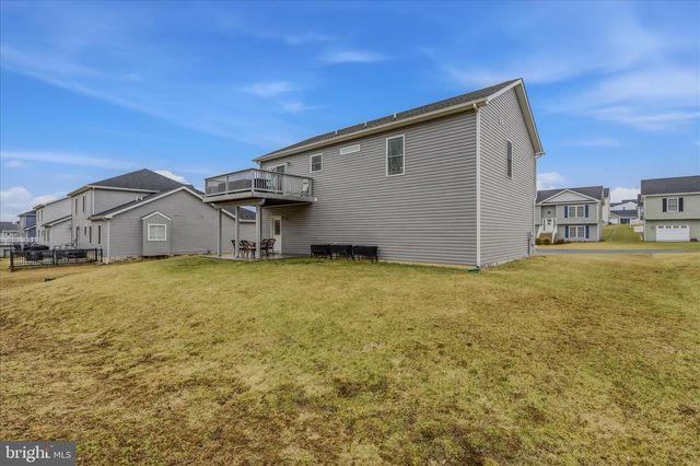 174 BRANT LN, Martinsburg, WV 25403