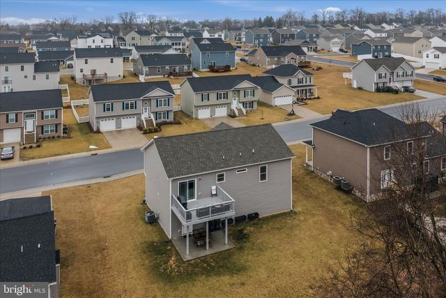 174 BRANT LN, Martinsburg, WV 25403