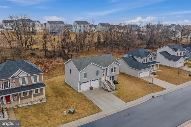 174 BRANT LN, Martinsburg, WV 25403