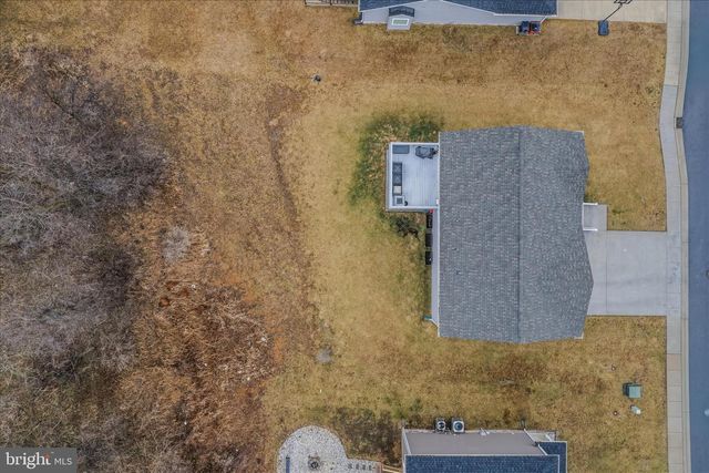 174 BRANT LN, Martinsburg, WV 25403