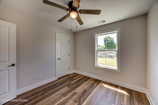 107 N Kennett Ave, Bardstown, KY 40004