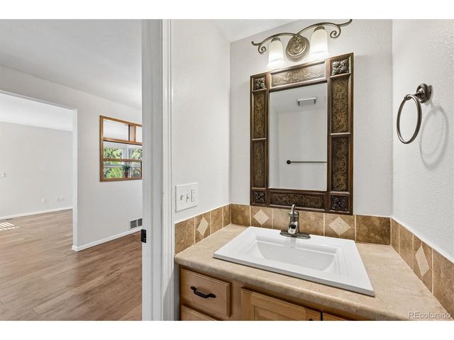 639 Walden Ct, Highlands Ranch, CO 80126
