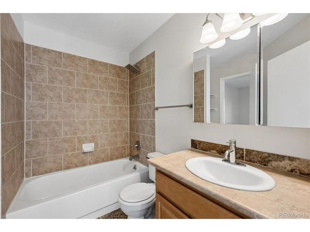639 Walden Ct, Highlands Ranch, CO 80126