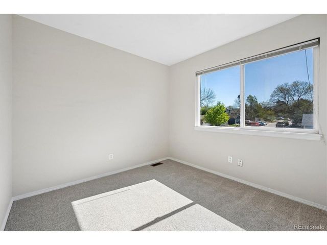 639 Walden Ct, Highlands Ranch, CO 80126