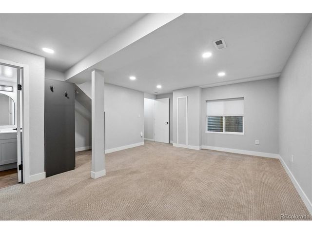 639 Walden Ct, Highlands Ranch, CO 80126
