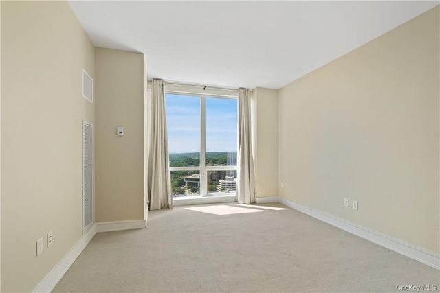1 Renaissance Square 21E, White Plains, NY 10601