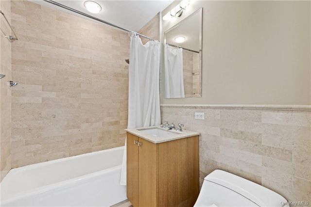 1 Renaissance Square 21E, White Plains, NY 10601