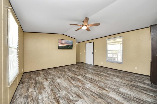 597 County Road 3406, Cleveland, TX 77327