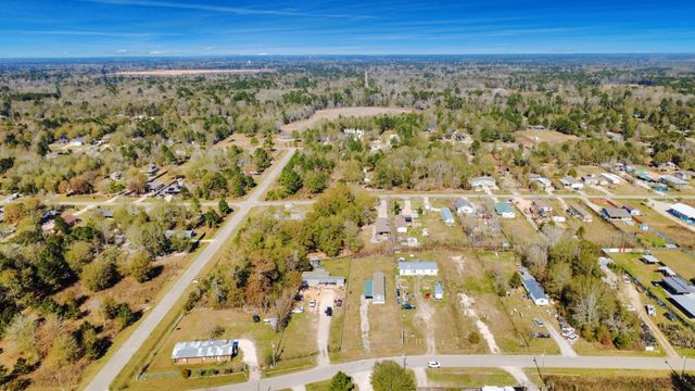 597 County Road 3406, Cleveland, TX 77327