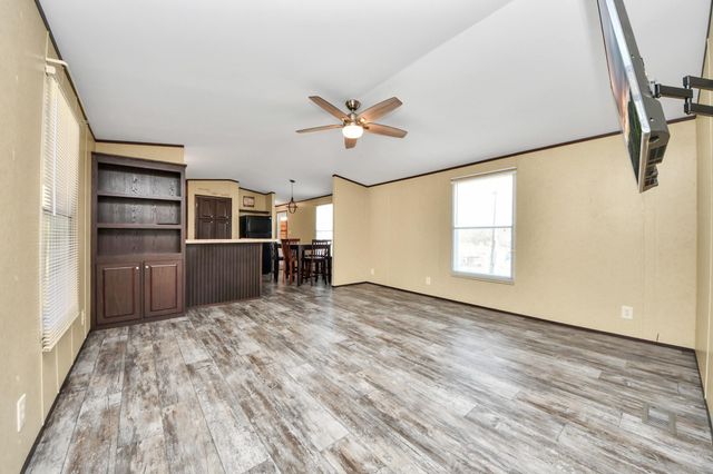 597 County Road 3406, Cleveland, TX 77327