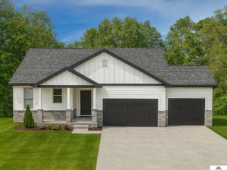 4814 S 198th Avenue, Omaha, NE 68135