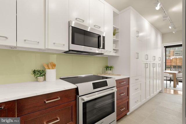 2555 PENNSYLVANIA AVE NW #617 & 618, Washington, DC 20037