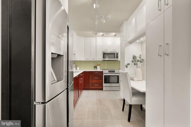 2555 PENNSYLVANIA AVE NW #617 & 618, Washington, DC 20037