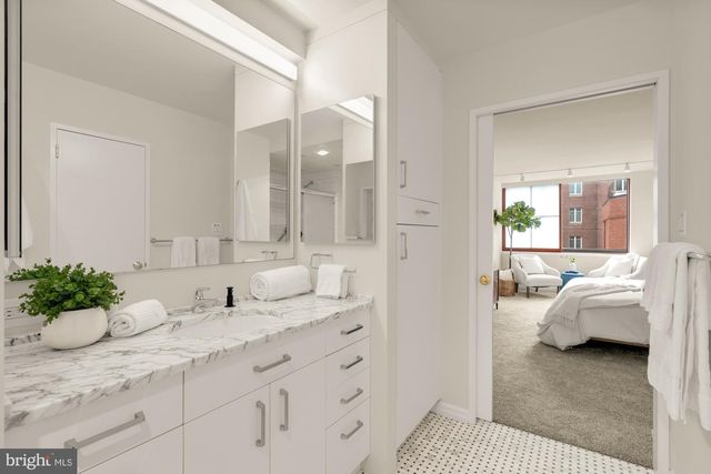 2555 PENNSYLVANIA AVE NW #617 & 618, Washington, DC 20037