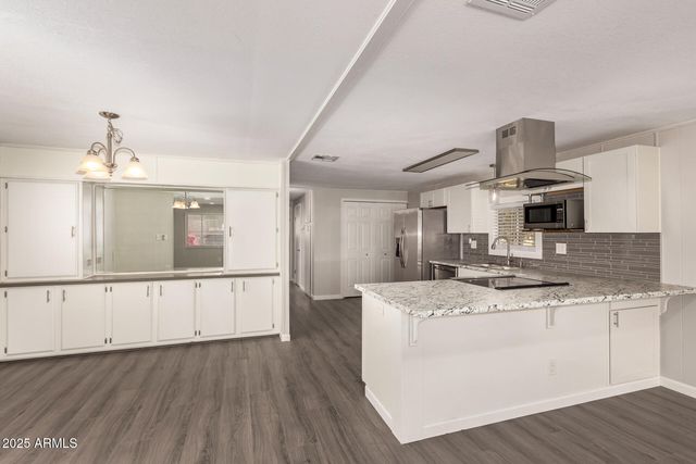 2650 W UNION HILLS Drive 16, Phoenix, AZ 85027