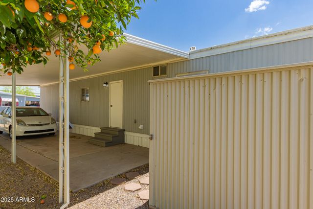 2650 W UNION HILLS Drive 16, Phoenix, AZ 85027