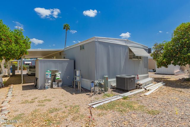 2650 W UNION HILLS Drive 16, Phoenix, AZ 85027