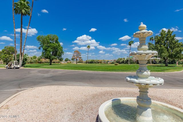 2650 W UNION HILLS Drive 16, Phoenix, AZ 85027