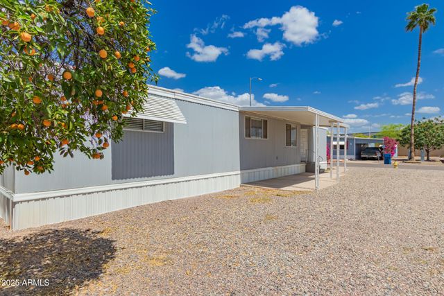 2650 W UNION HILLS Drive 16, Phoenix, AZ 85027