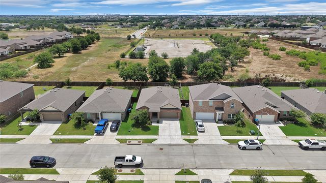 1433 Ancer Way, Fort Worth, TX 76052