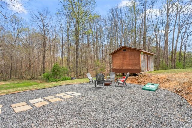 737 Young Road, Stoneville, NC 27048