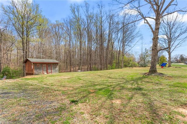 737 Young Road, Stoneville, NC 27048