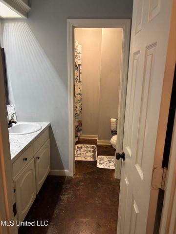 236 Par Cove, Byram, MS 39272