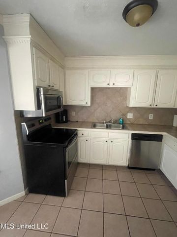 236 Par Cove, Byram, MS 39272