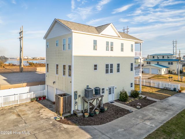 232 Grandview Drive, Sneads Ferry, NC 28460