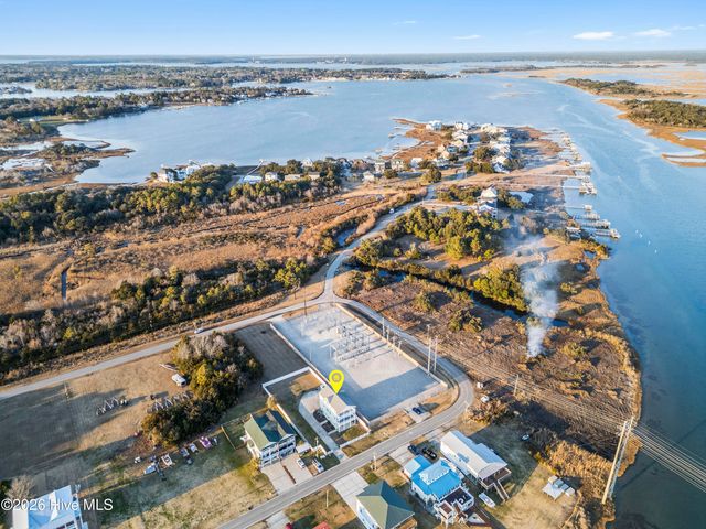 232 Grandview Drive, Sneads Ferry, NC 28460