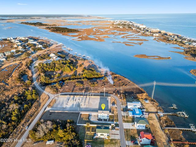 232 Grandview Drive, Sneads Ferry, NC 28460