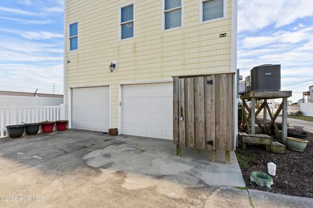 232 Grandview Drive, Sneads Ferry, NC 28460