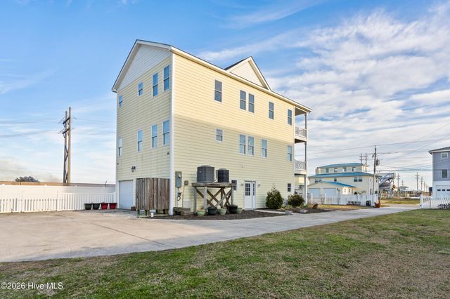 232 Grandview Drive, Sneads Ferry, NC 28460