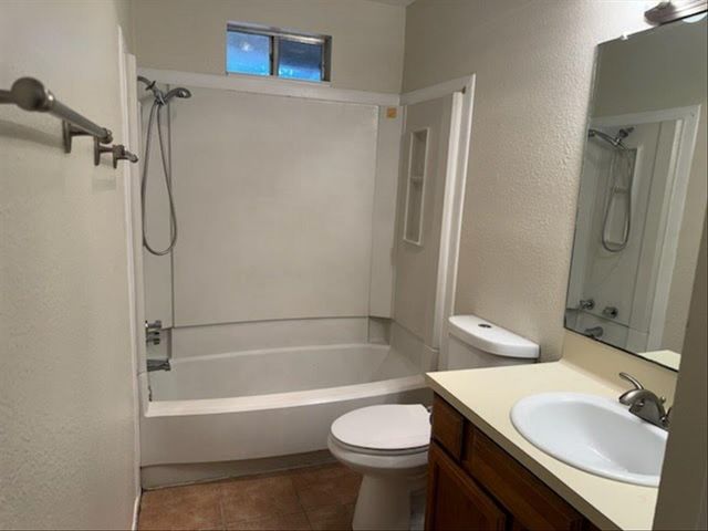 1504 Waterloo TRL A, Austin, TX 78704