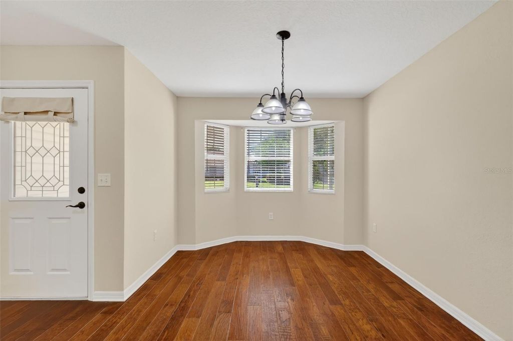 Image 19 of property listing at 2721 BAY LAGOON WAY, Tavares, FL 32778